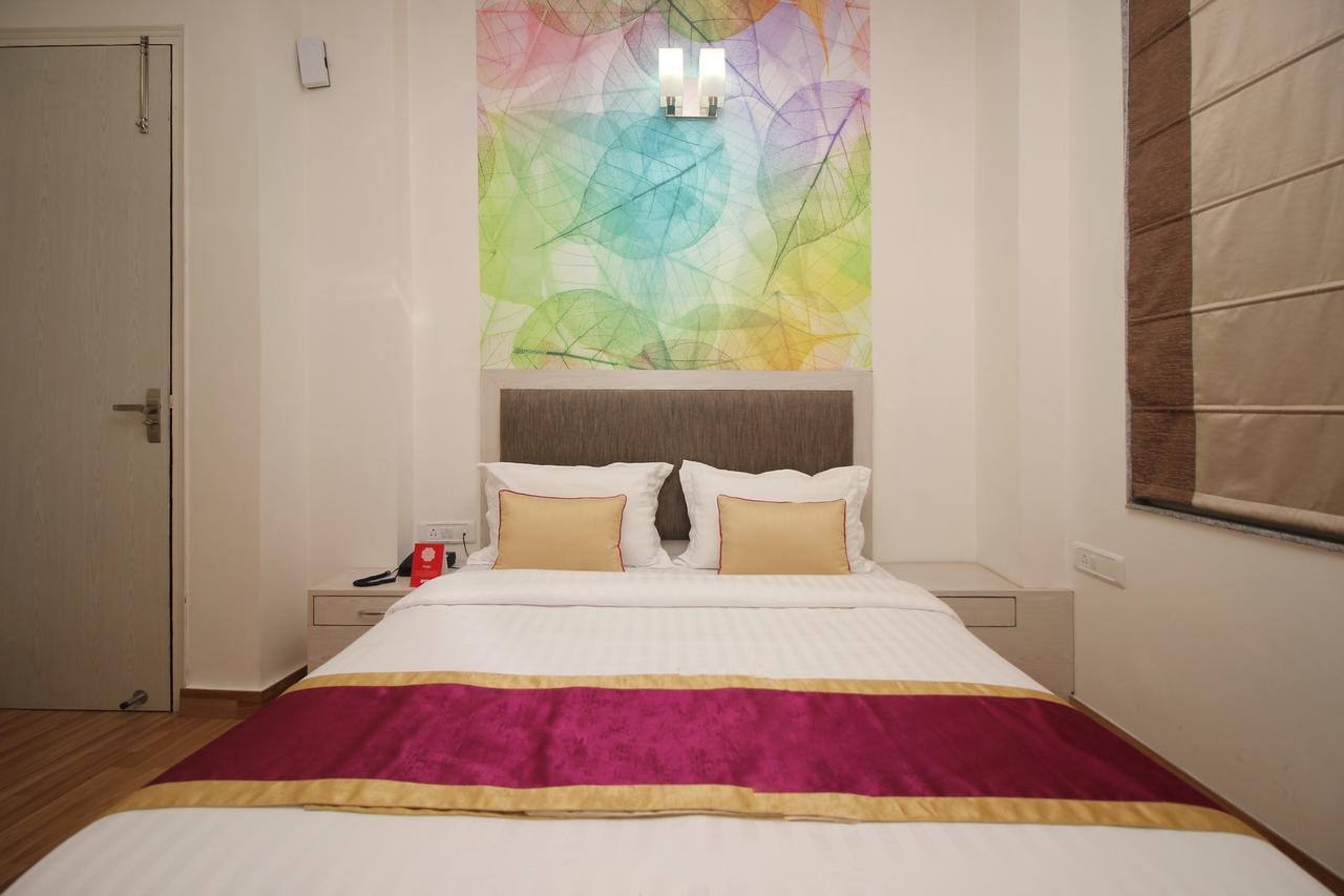 Hotel Nanak Residency New Delhi Exterior photo